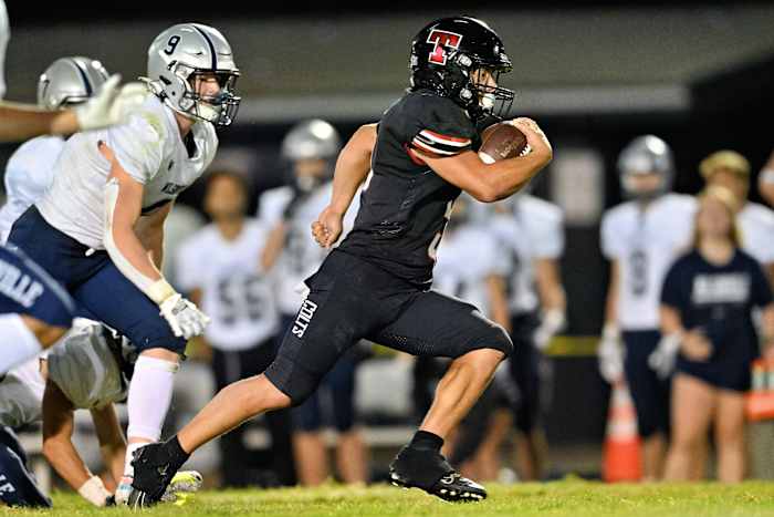 a DARIEN WITHAM (2)R